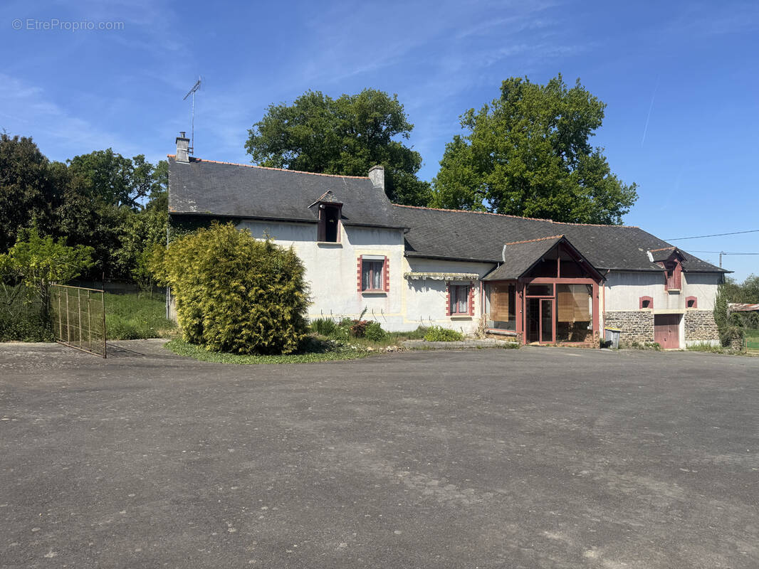 Maison à BOURGBARRE