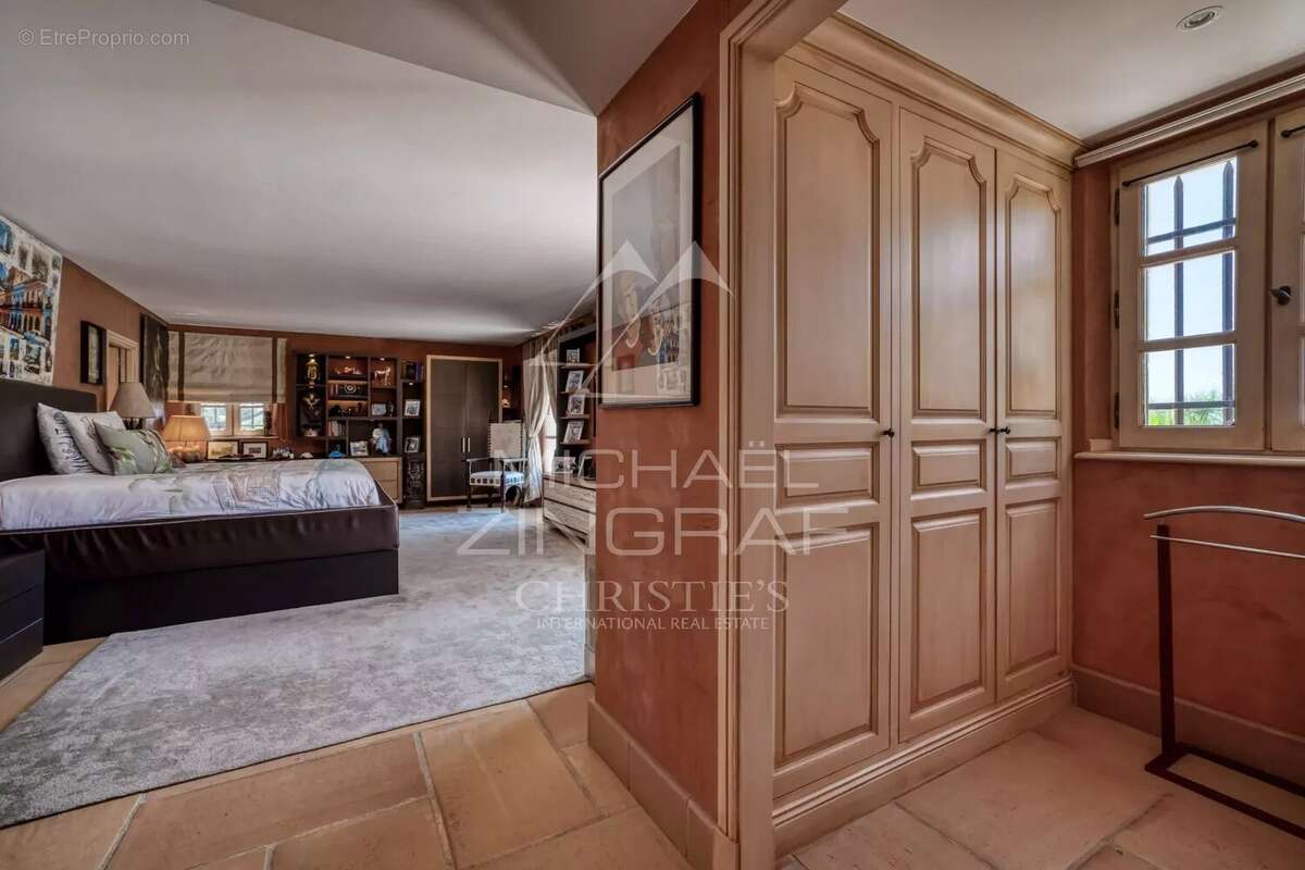 Maison à MOUGINS