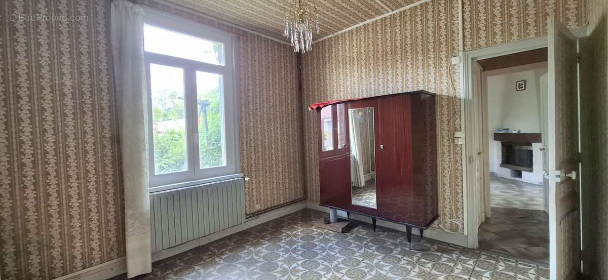 Maison indivuelle à vendre 6 pièces, Garage et Jardin ETREILLERS (02590) - photo 15