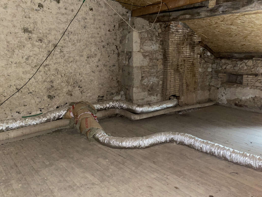 Maison à PRESSIGNAC