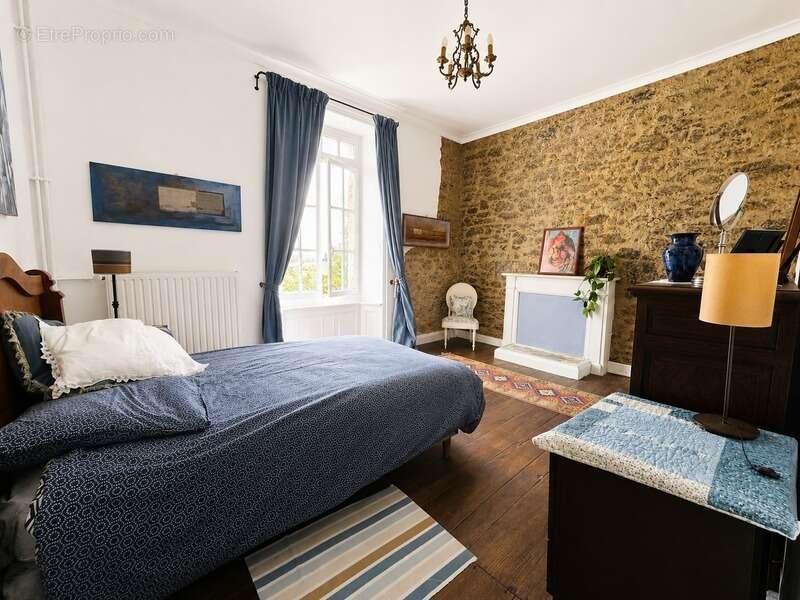 Maison à PLOUGUERNEVEL