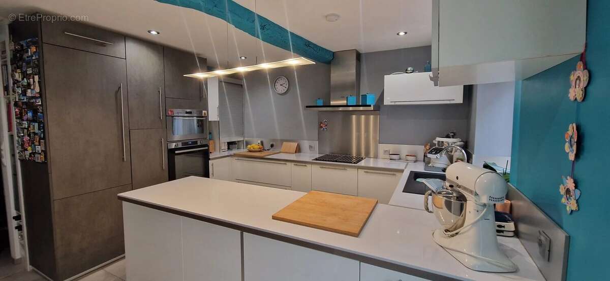 Maison à SAINT-CEZAIRE-SUR-SIAGNE