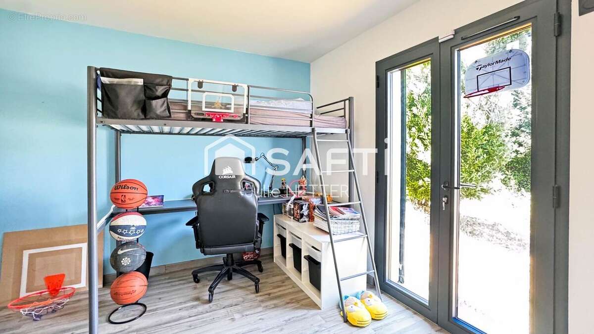 Photo 7 - Maison à ROQUEBRUNE-SUR-ARGENS