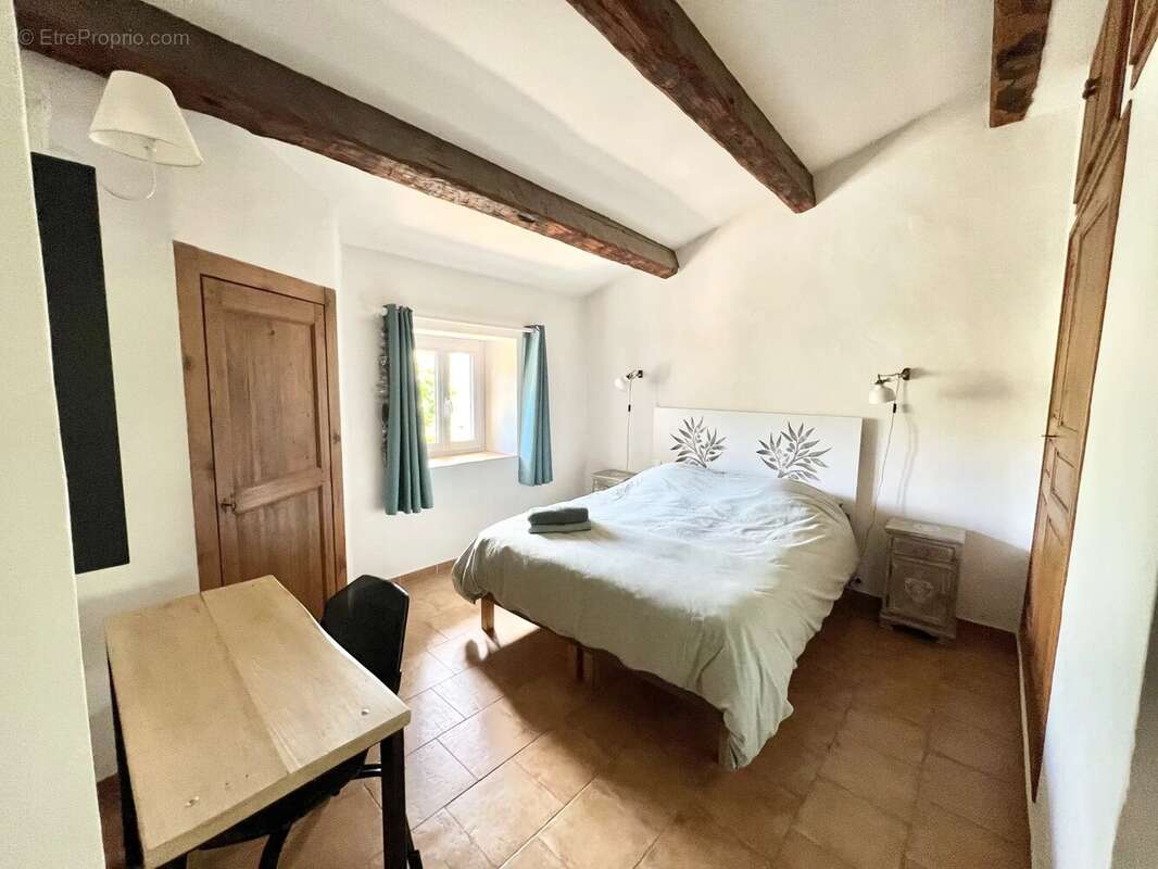 Maison à LA ROQUEBRUSSANNE