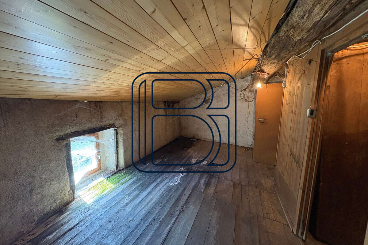 Maison 89 m² à Marat  - photo 7