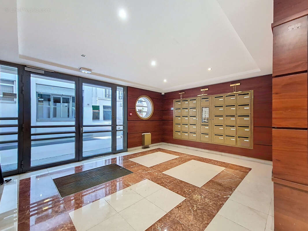 Appartement à PARIS-20E