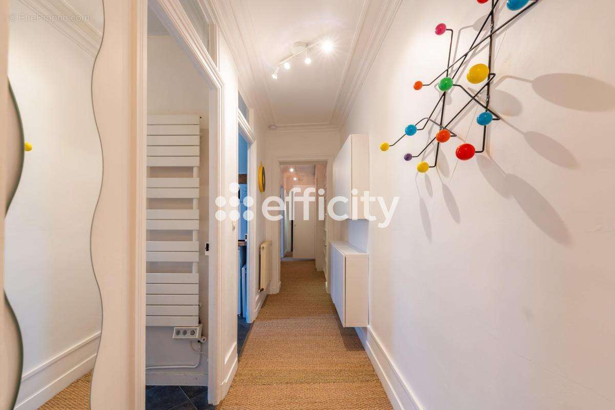 Appartement à VERSAILLES