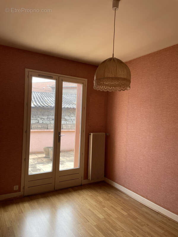 Maison à PONT-DU-CHATEAU