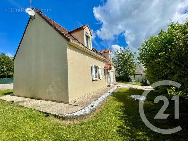 Maison 110 m² à Le Plessis-Belleville  - photo 2