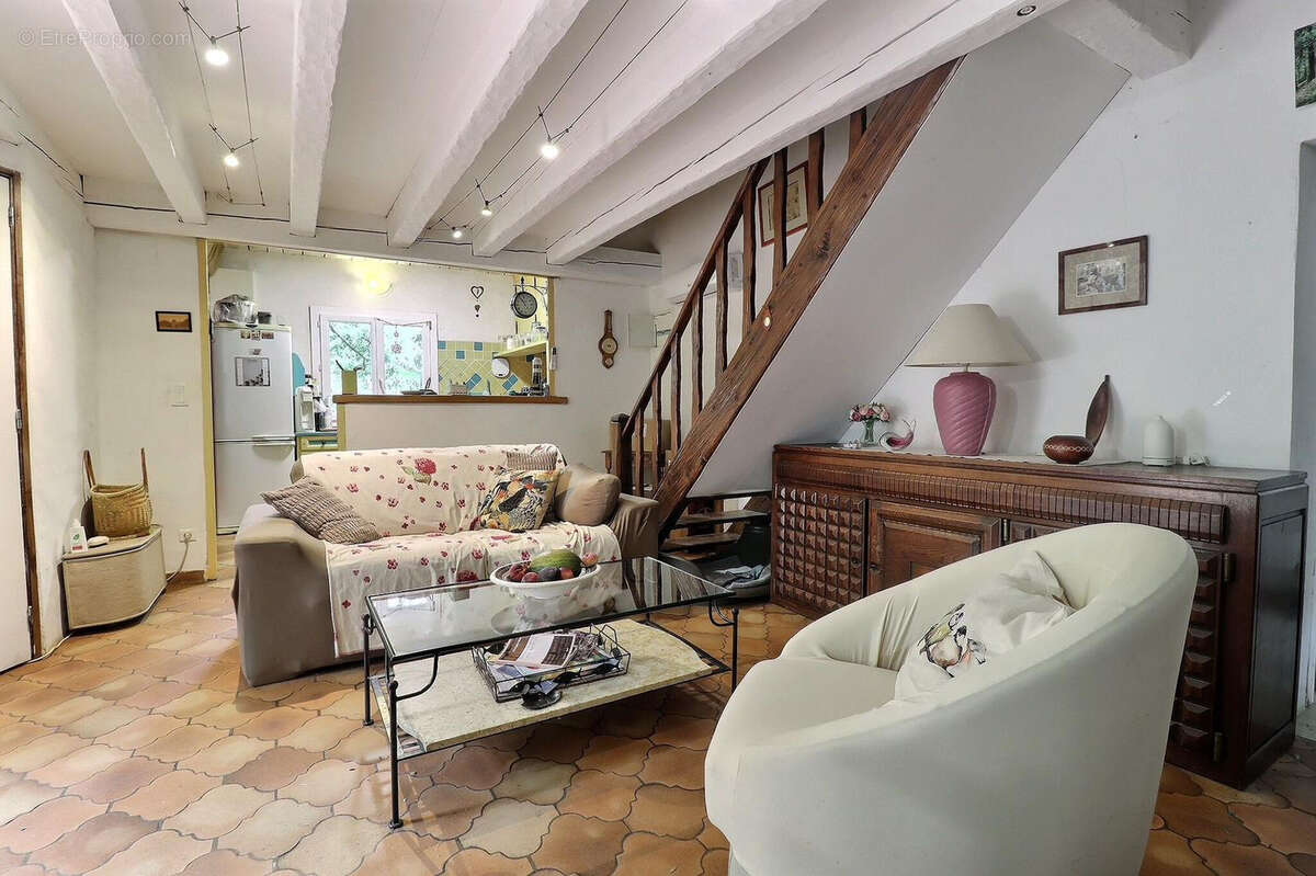 Maison Signes 3 pièces 76 m² - photo 6