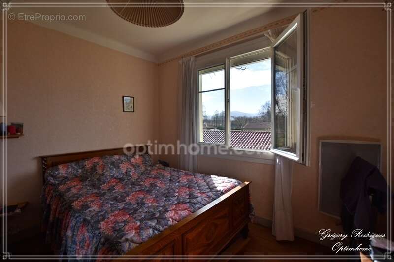 Maison à AVEZAC-PRAT-LAHITTE