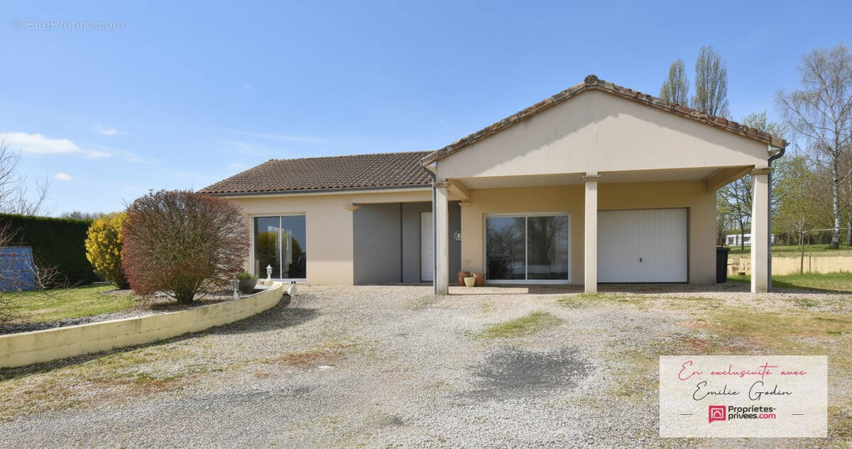 Maison à CERSAY