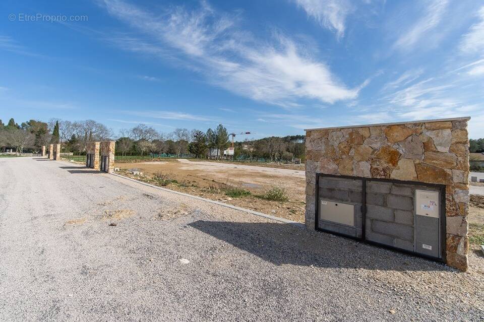 Photo Terrain à Assas au prix de 220 000€