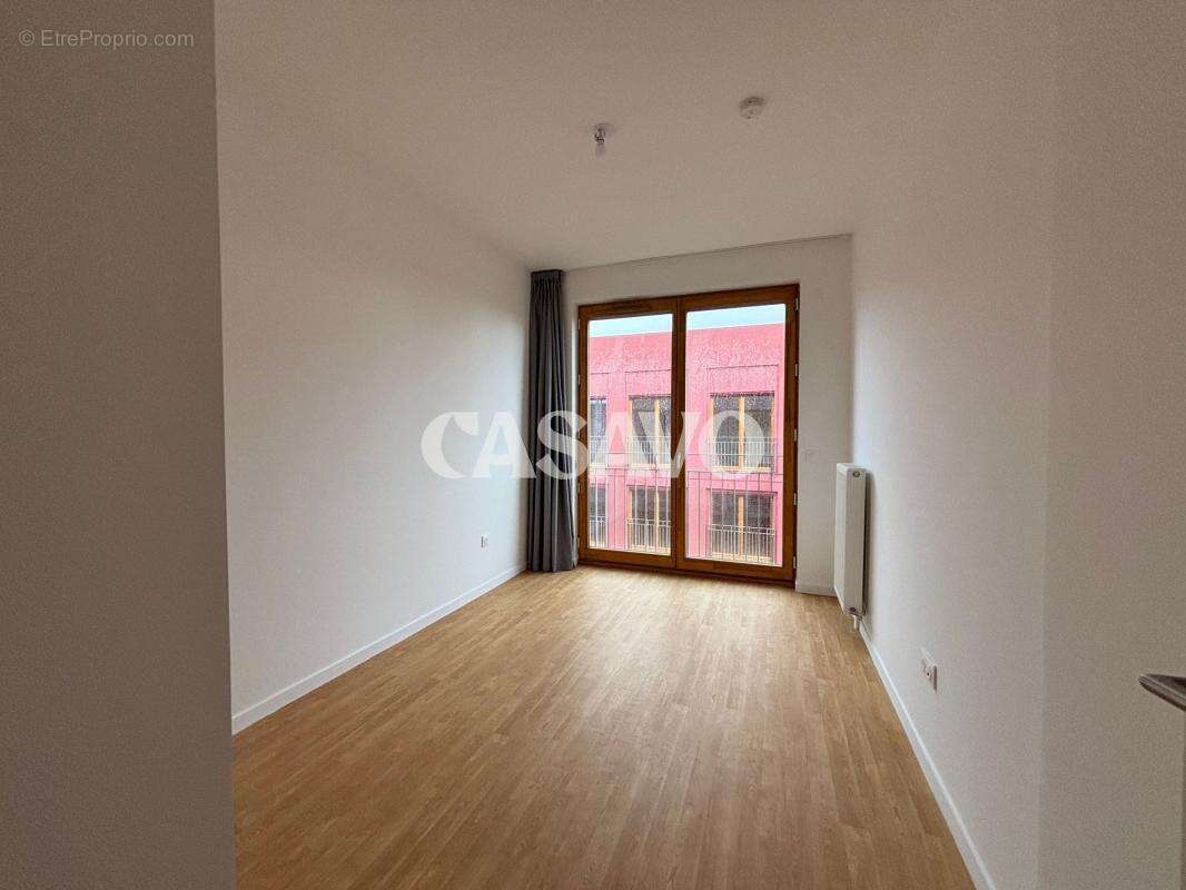 Appartement à L&#039;ILE-SAINT-DENIS