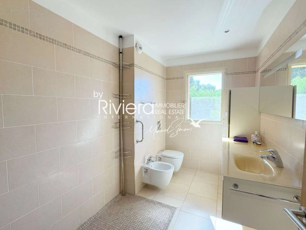 Propriété 300m2 - Piscine - Vue mer - photo 18