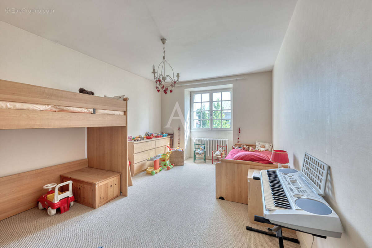 Maison à LE PERREUX-SUR-MARNE