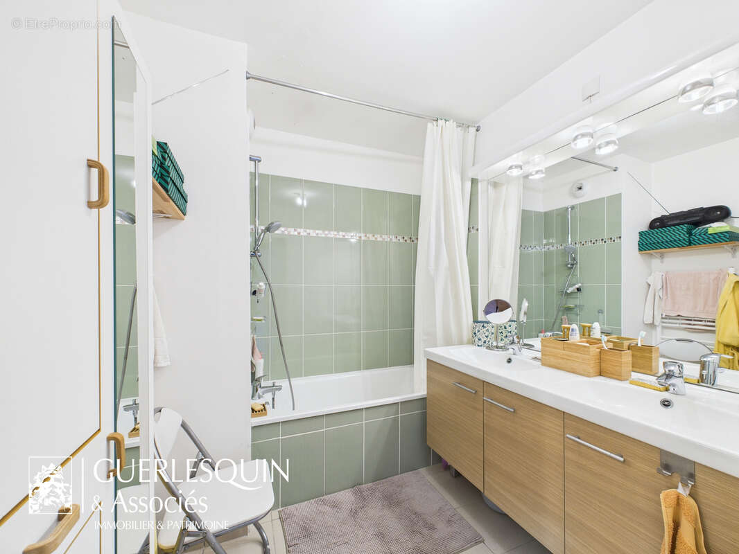 Appartement à SAINT-SEBASTIEN-SUR-LOIRE