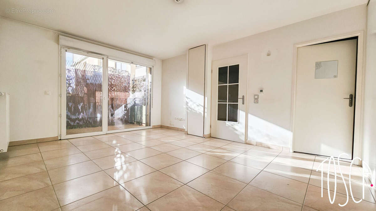 Appartement à THIAIS