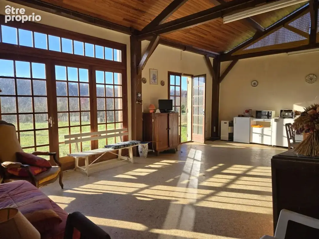 Logement d'été sur 2 700 m2 de terrain! - photo 3