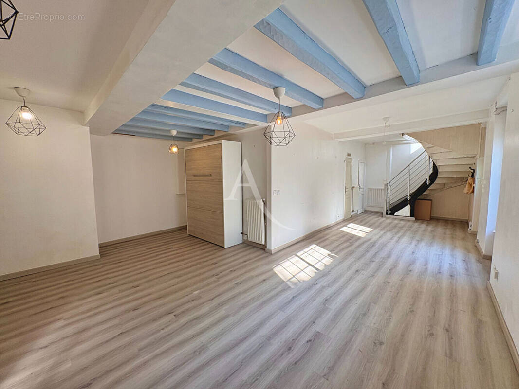 Appartement à FAY-AUX-LOGES