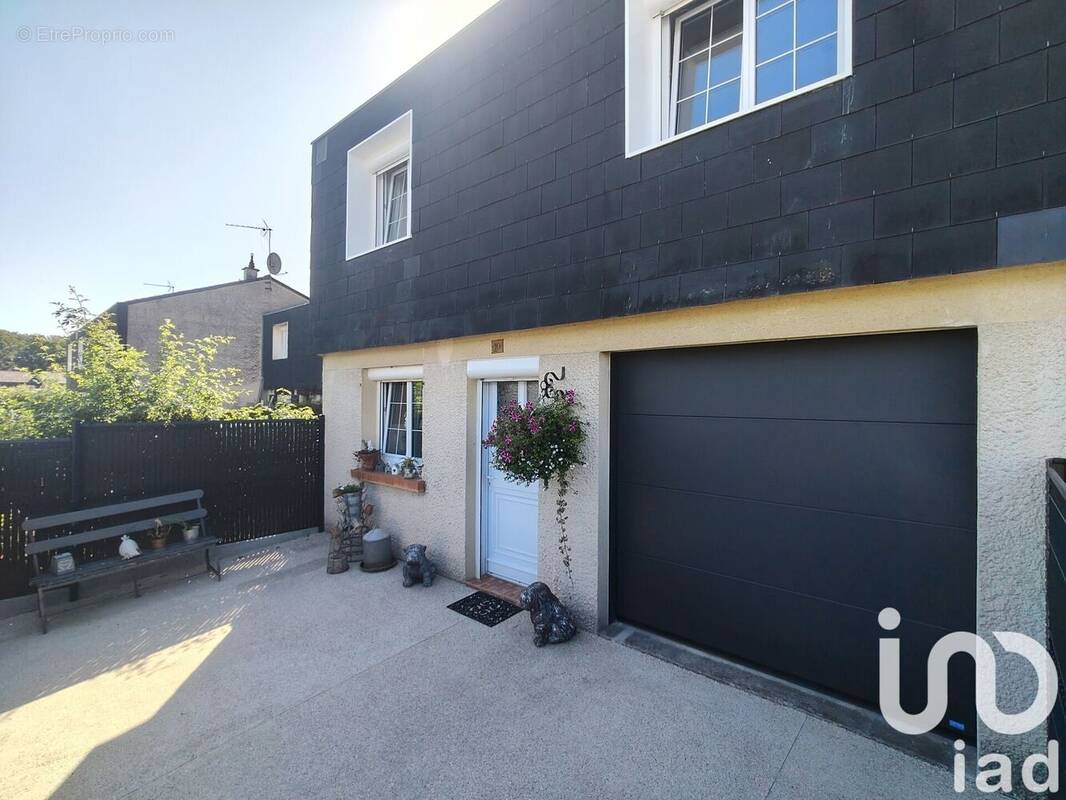 Photo 1 - Maison à SAINT-SEBASTIEN-DE-MORSENT