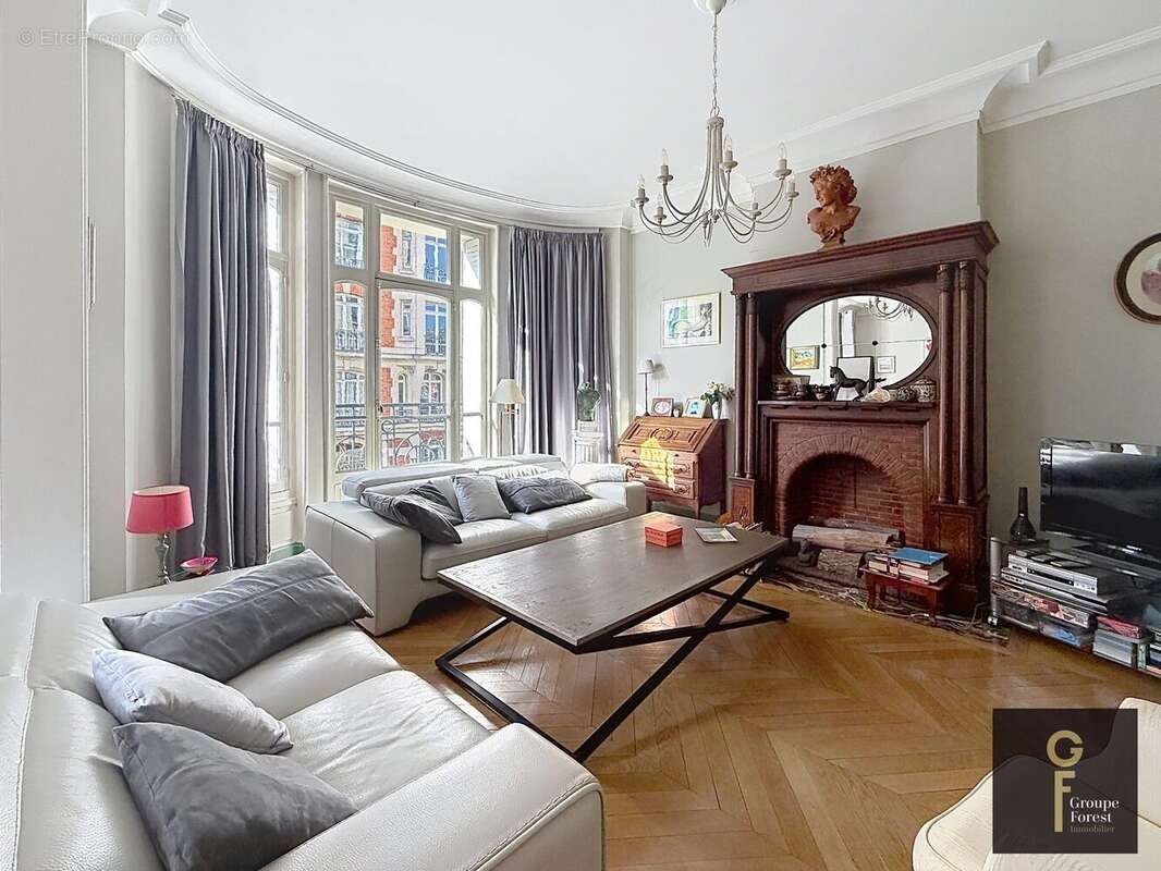 salon 1 er étage - Appartement à LA MADELEINE