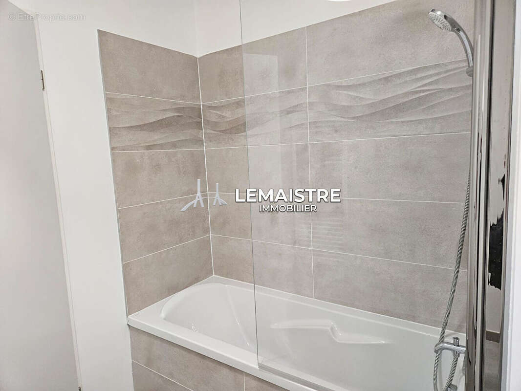 Appartement à MONT-SAINT-AIGNAN
