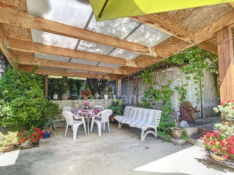 Maison à BOLLENE