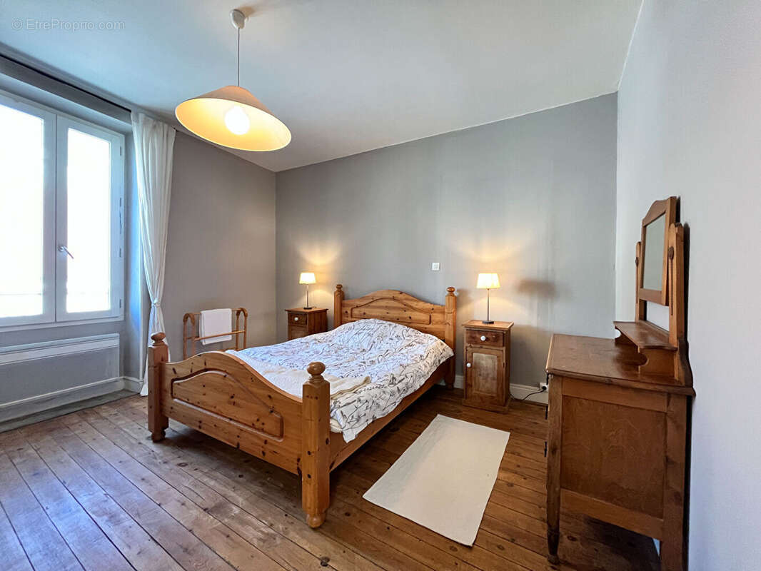 Maison à MONFLANQUIN