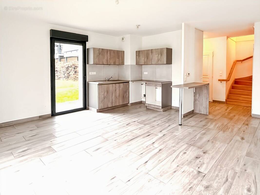 Appartement à SAINT-JEAN-DE-BRAYE