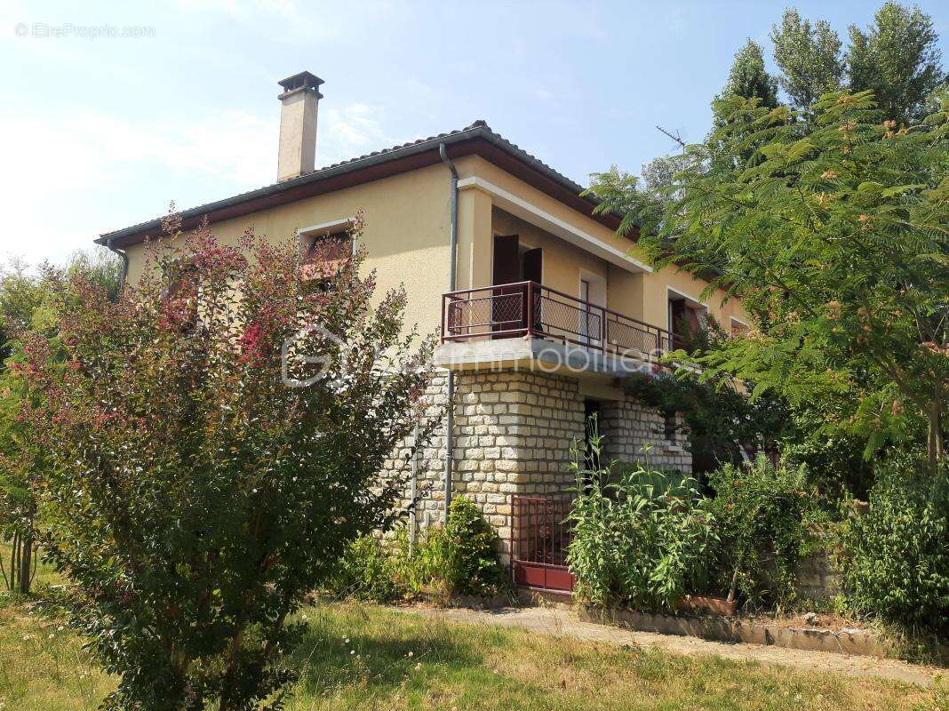 Maison de ville -  5 pièces -114 m2 - Terrain de 841 m2 - photo 3