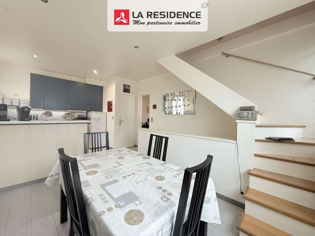 Maison 110 m² à Velizy-Villacoublay  - photo 2