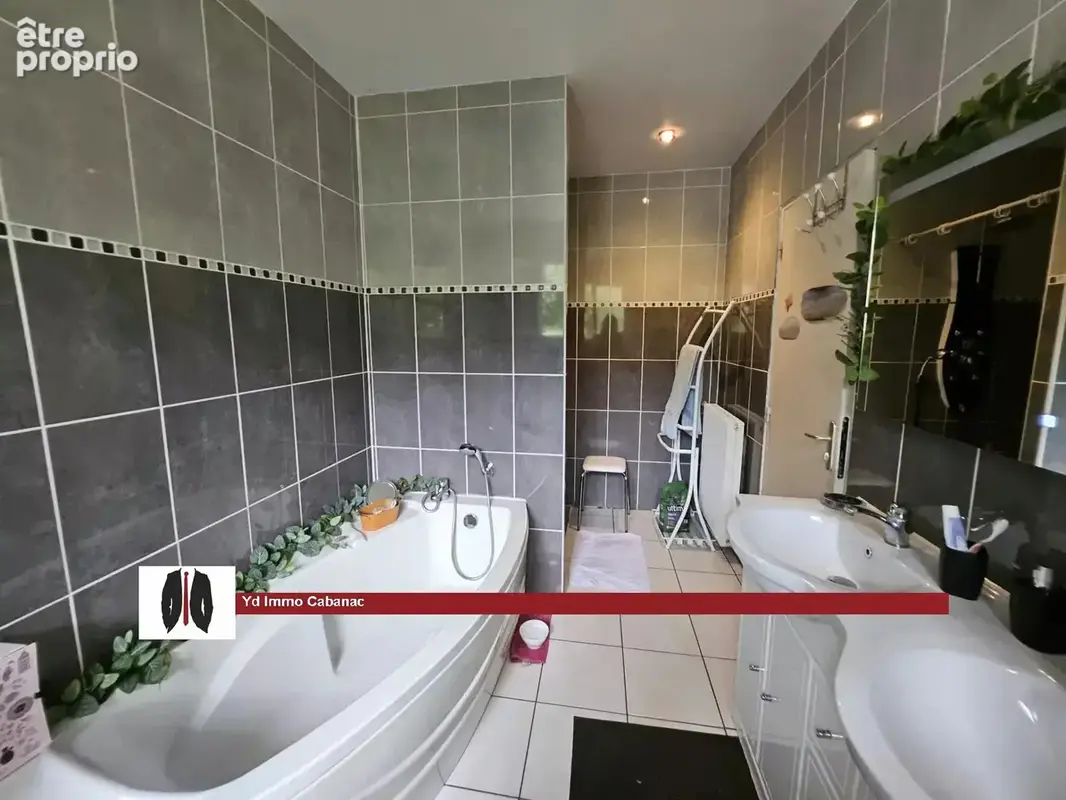 Grande maison landaise de plus de 210 m² sur vaste terrain arboré - photo 17