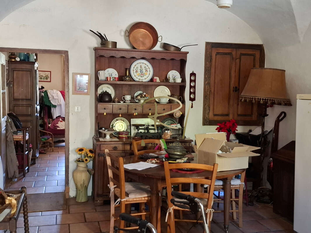 Maison à SALAVAS