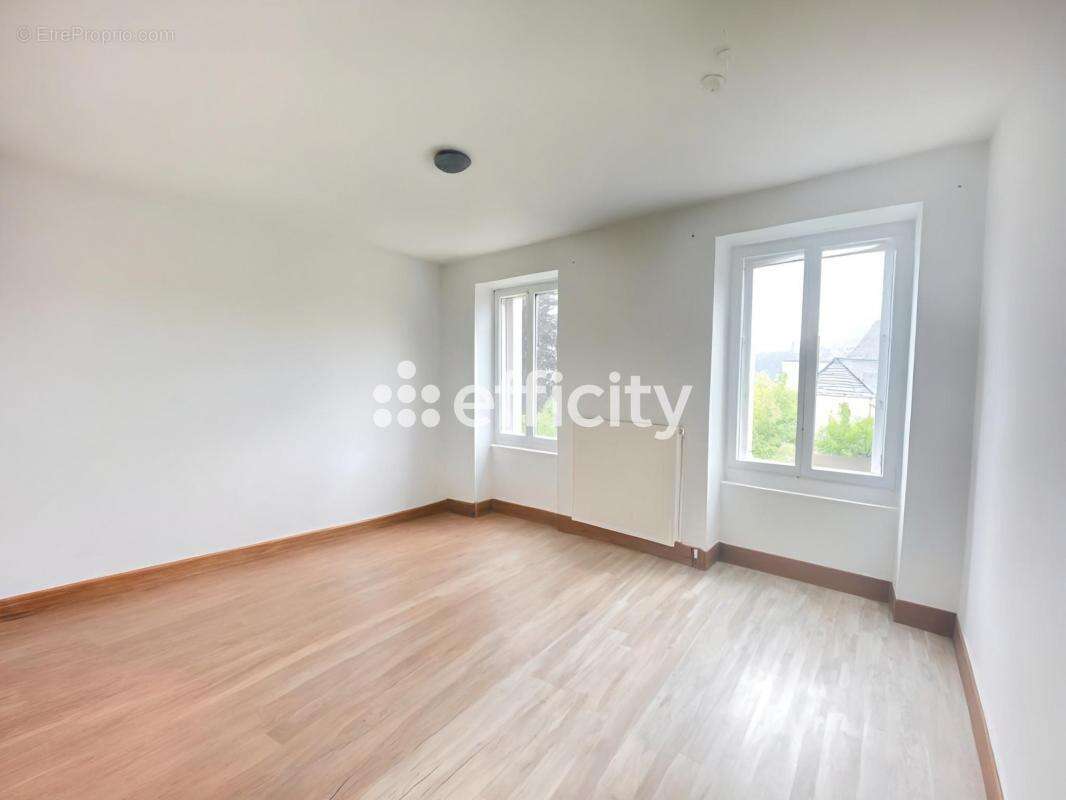 Maison 113 m² à Guegon  - photo 9