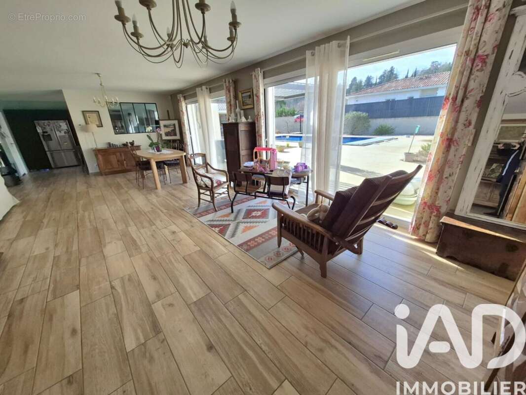 Photo 2 - Maison à CASTRES