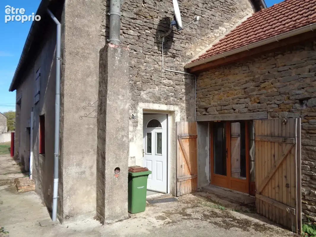Maison 90 m2 plus dépendance, proche St Saulge - photo 3