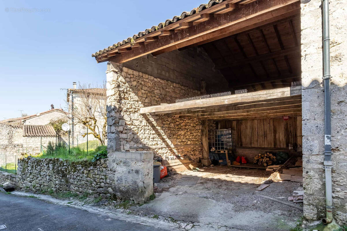 Maison de village avec dépendance et jardin - photo 34