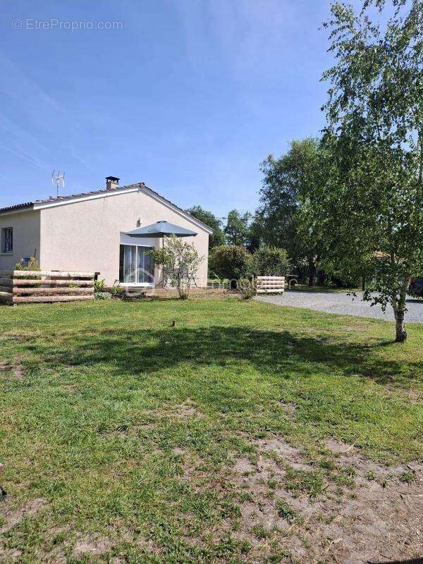 Maison à BAZAS