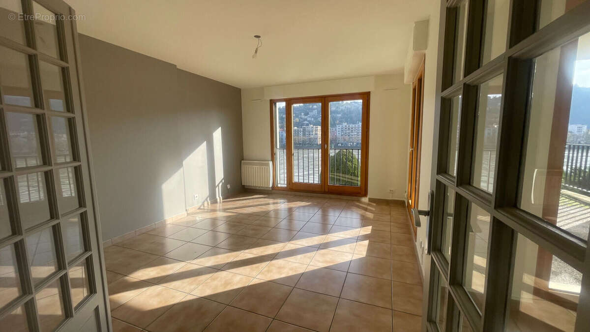 Appartement à SAINTE-COLOMBE