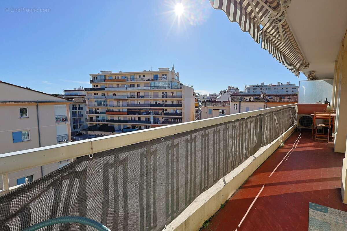 Appartement à CANNES