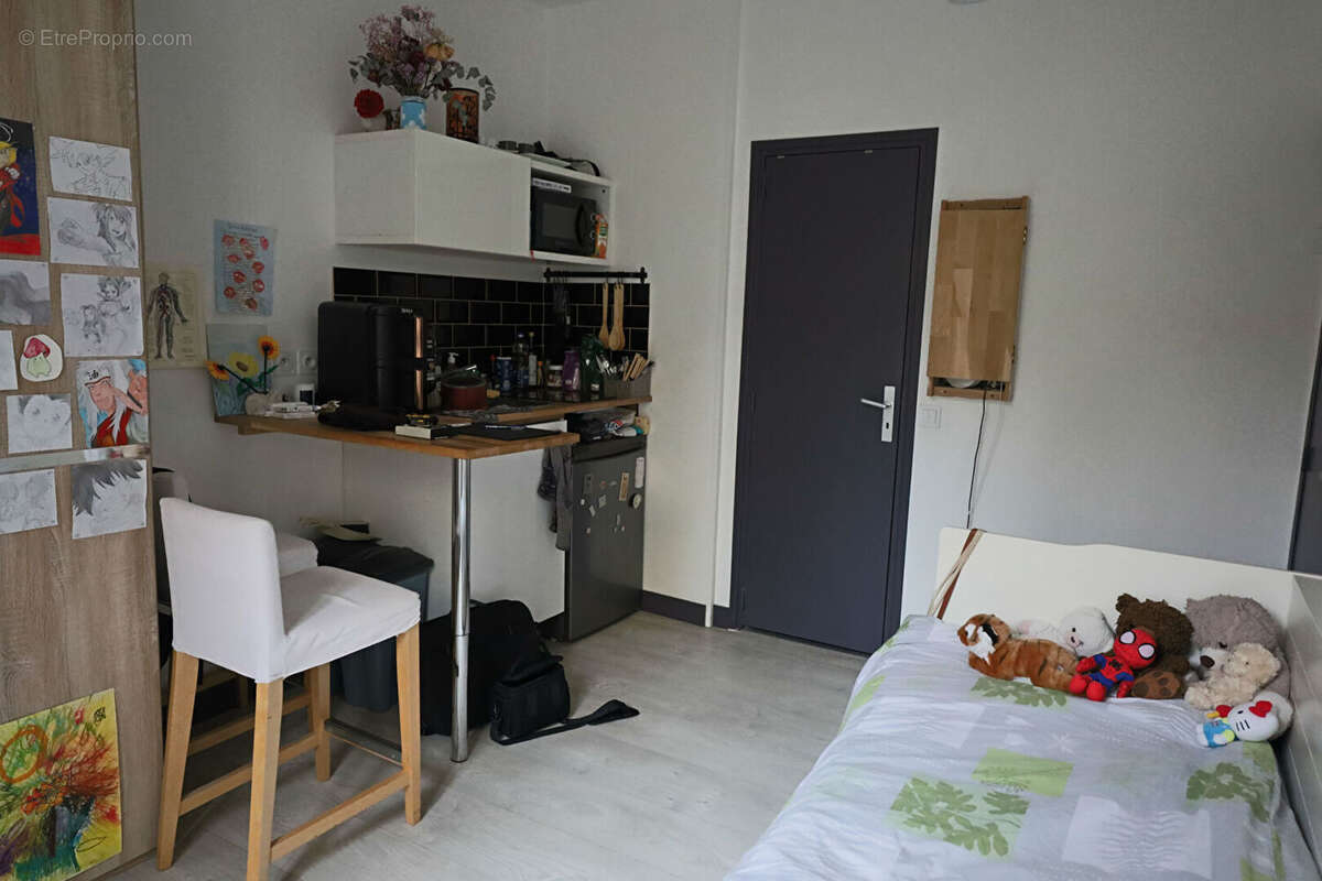 Appartement à PARIS-14E
