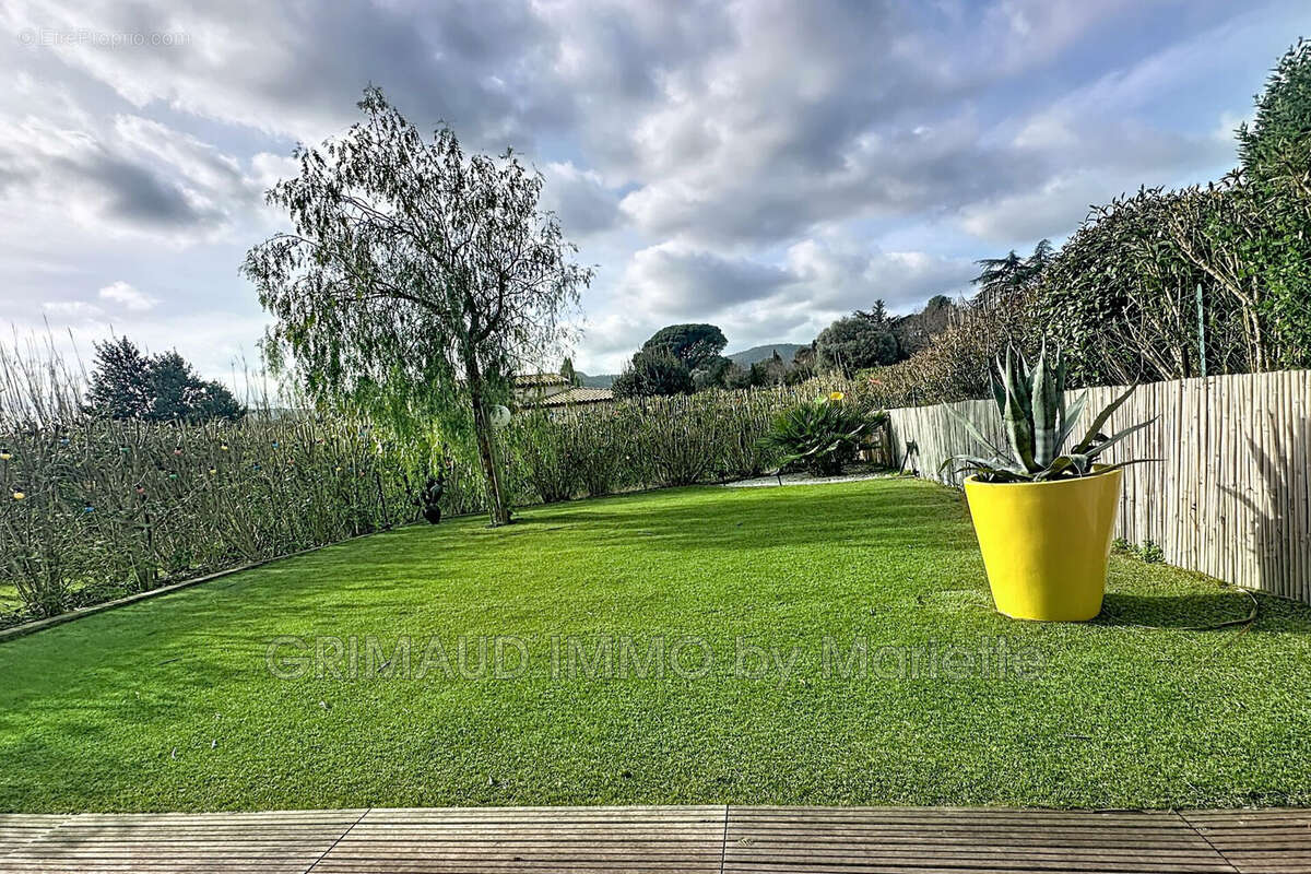 Maison à PLAN-DE-LA-TOUR