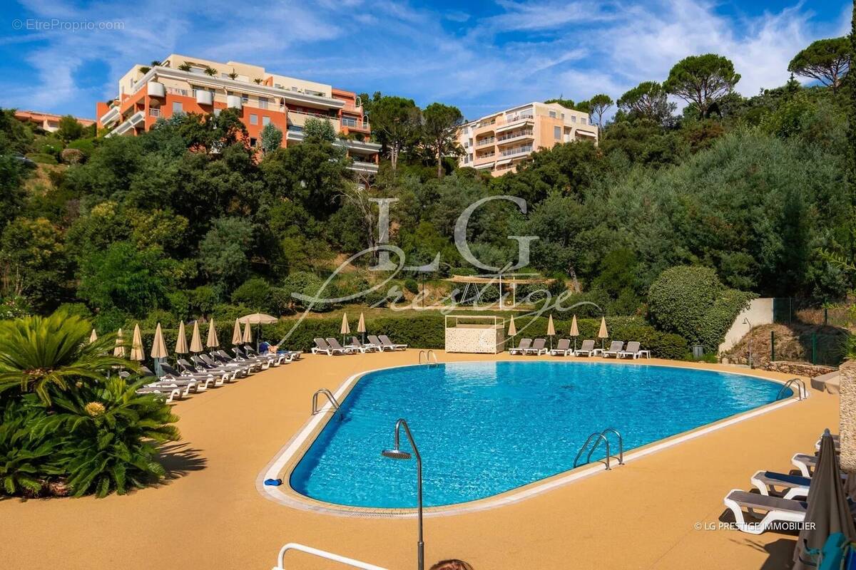 Appartement à MANDELIEU-LA-NAPOULE