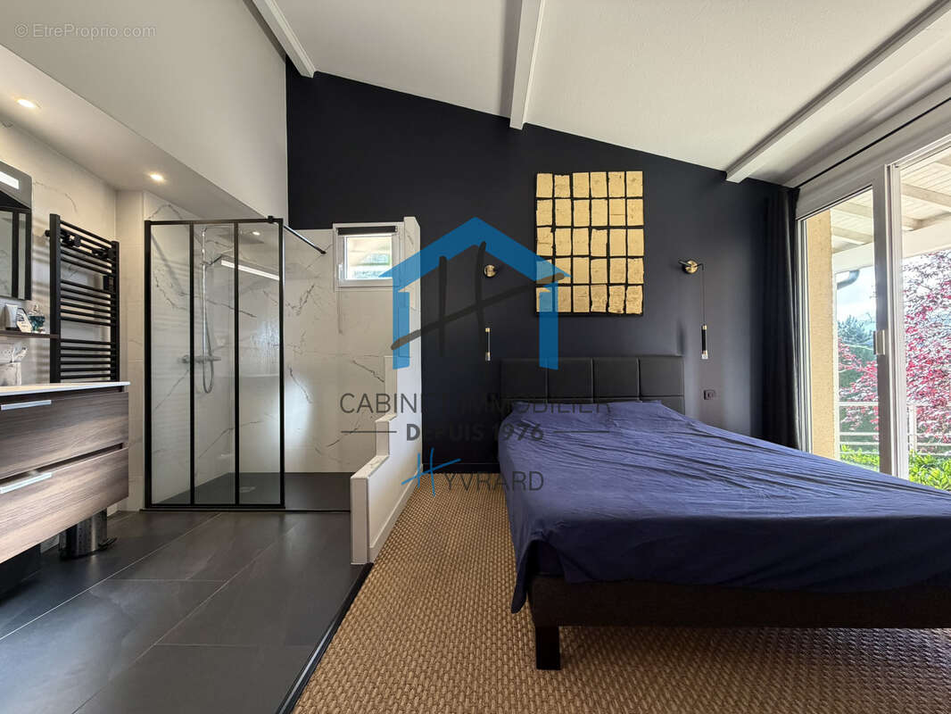 Villa type 7 de 210 m2 avec piscine LA FOUILLOUSE - ECULIEU - photo 12