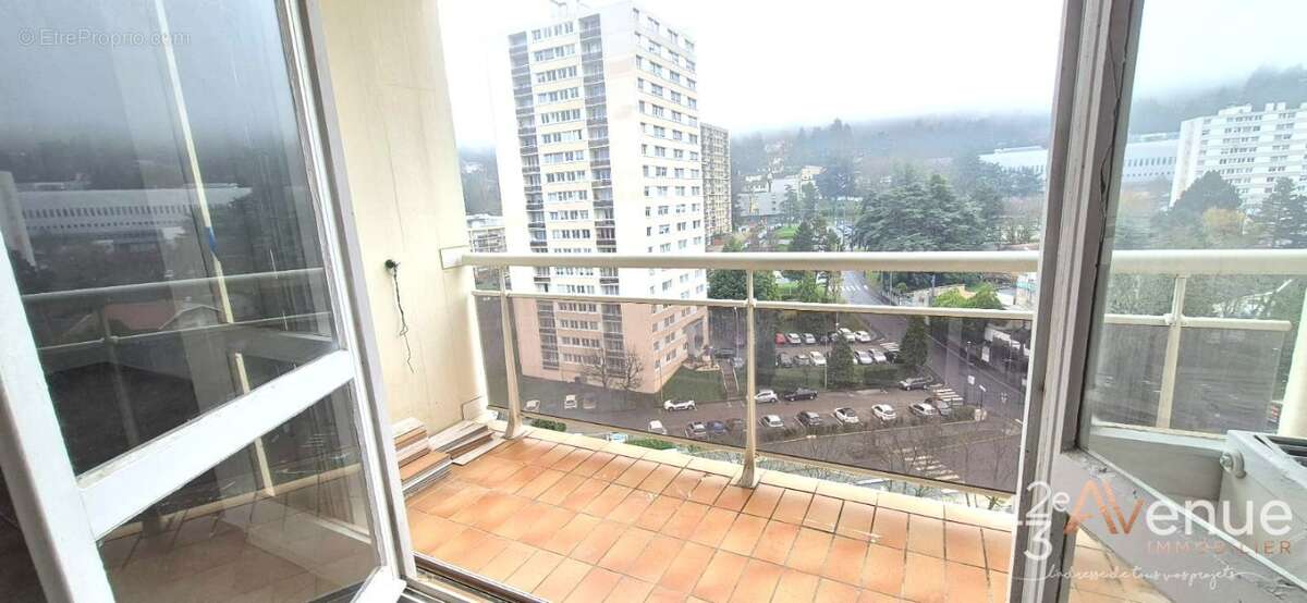 Appartement à SAINT-ETIENNE