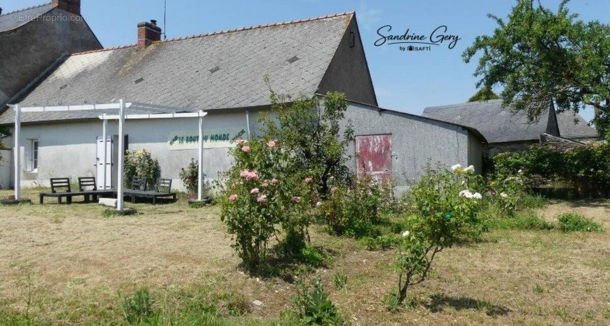Photo 1 - Maison à JUIGNE-DES-MOUTIERS