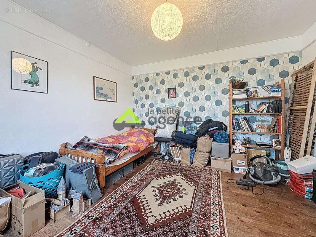 Maison à MOURIOUX-VIEILLEVILLE