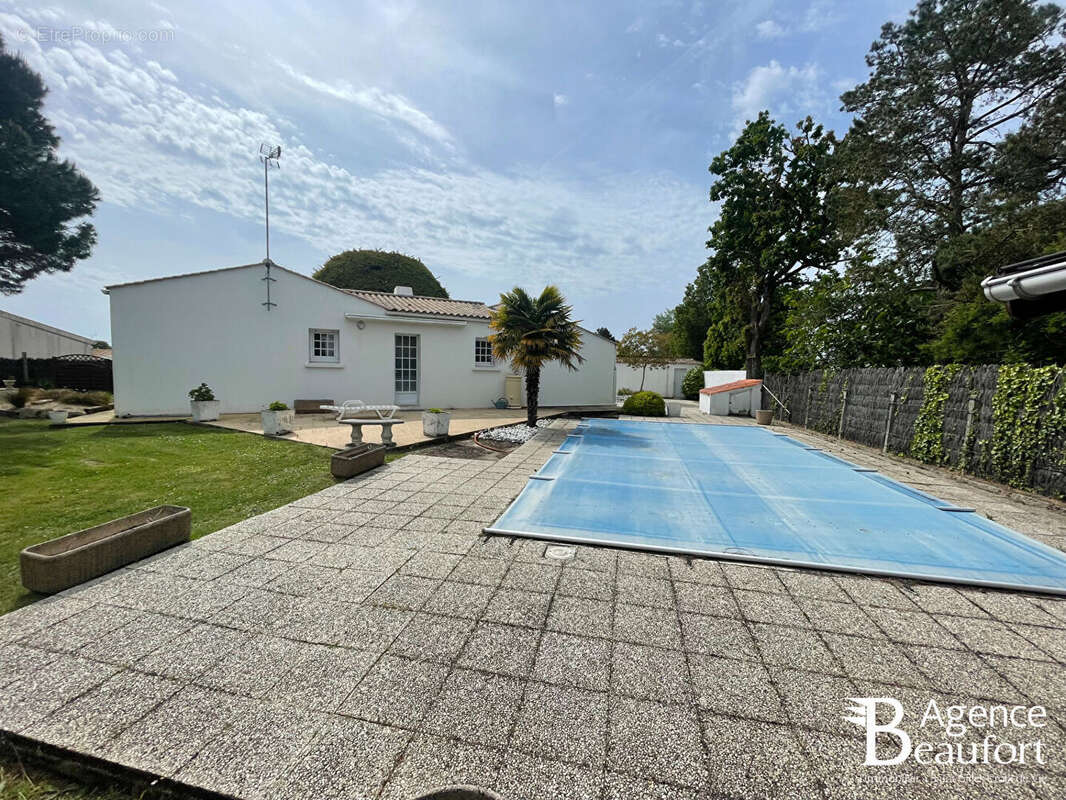 Maison La Chaize Giraud - photo 13