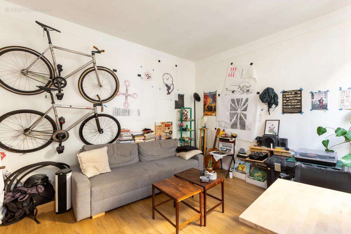 Appartement à PARIS-3E